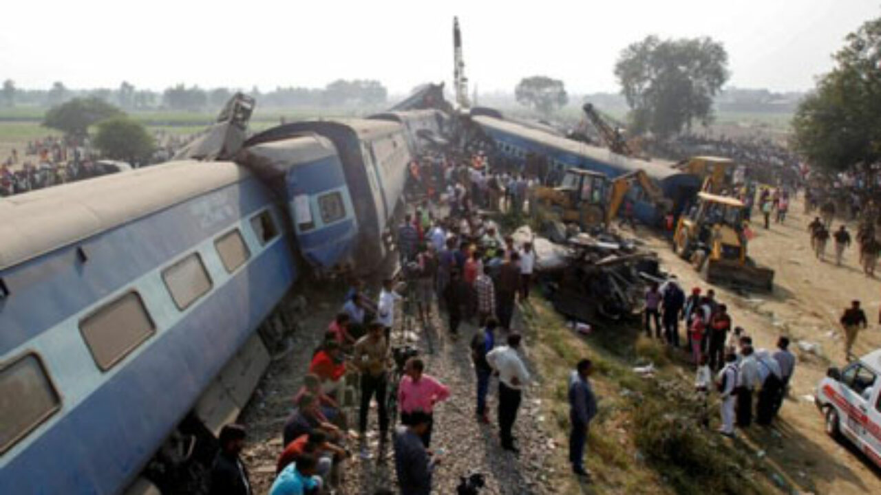xbkby_India-tragedia-sui-binari-deraglia-treno-1-658x420-1280x720.jpg